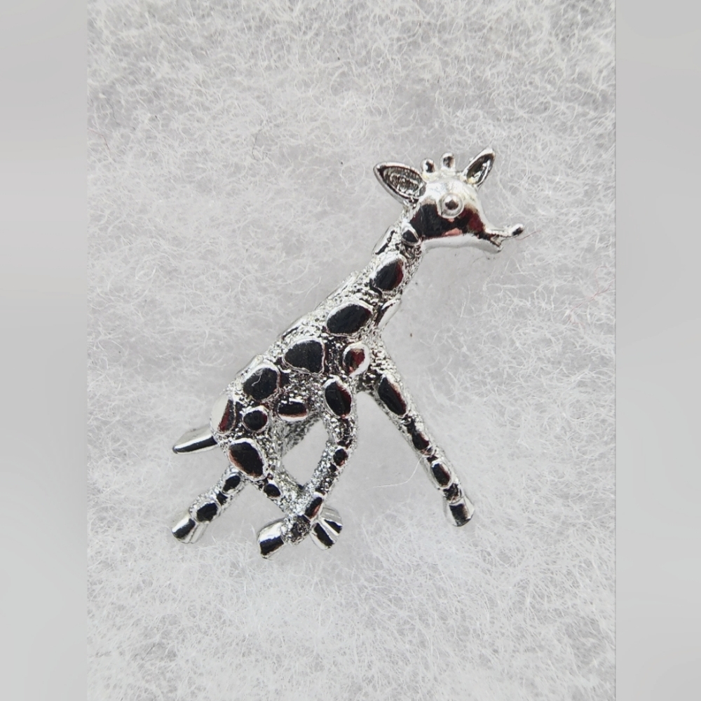 Brooch
